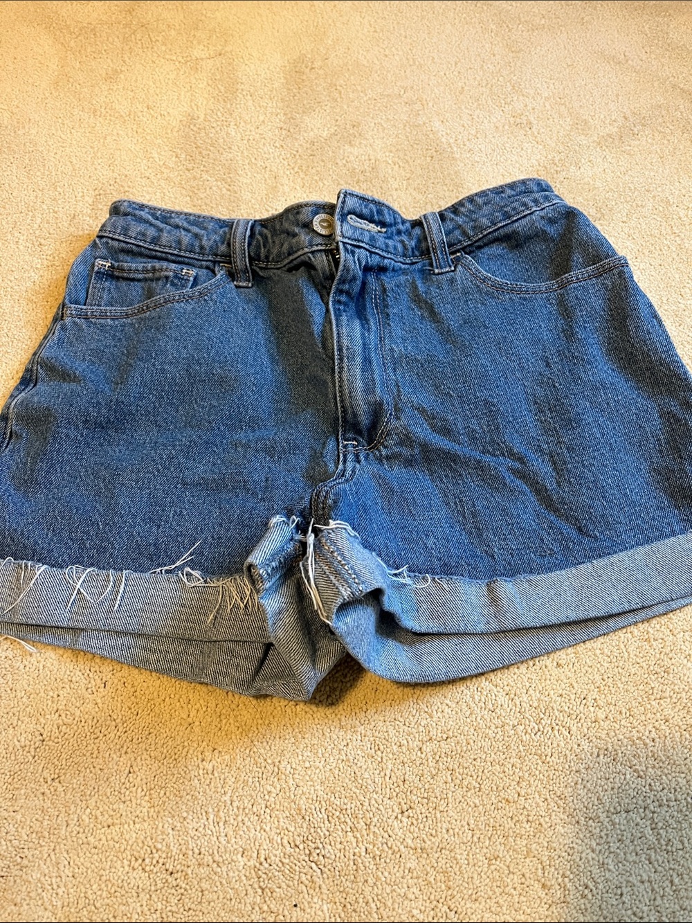 Hollister Denim Rolled Hem Ultra High Rise Mom Shorts - 4/27